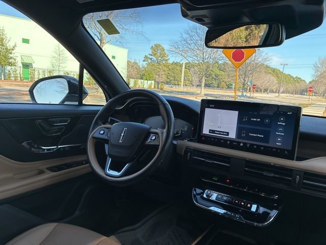 Certified 2023 Lincoln Corsair Reserve image 25