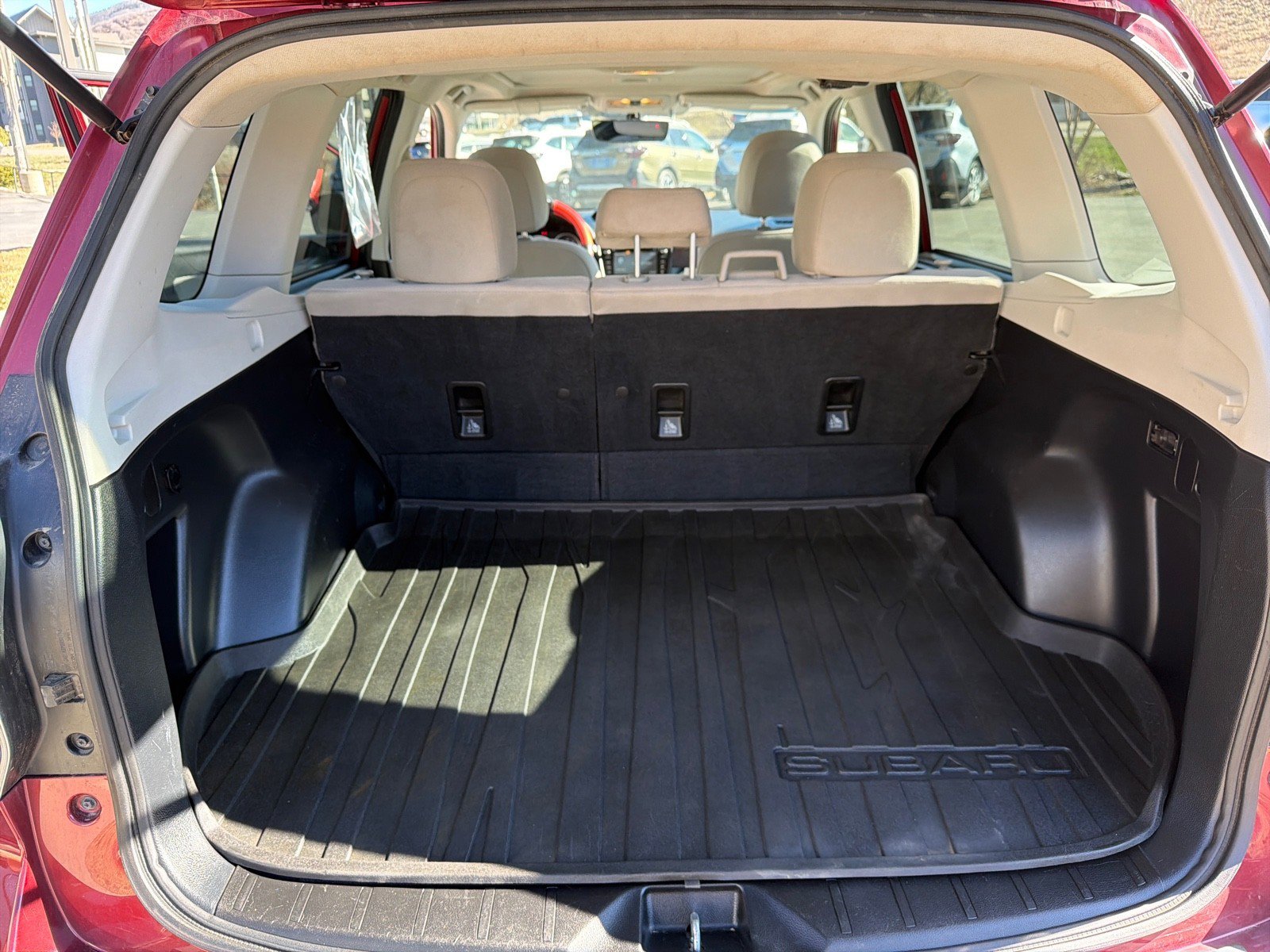 Used 2018 Subaru Forester 2.5i Premium w/ All-Weather Package image 28