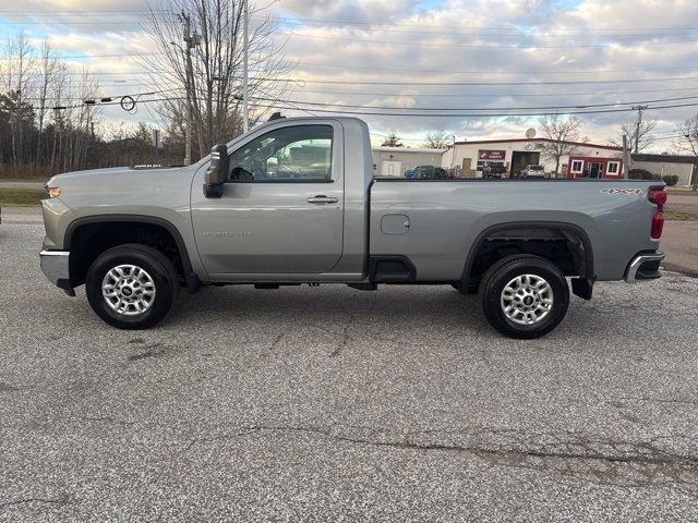 New 2026 Chevrolet Silverado 2500 LT image 3