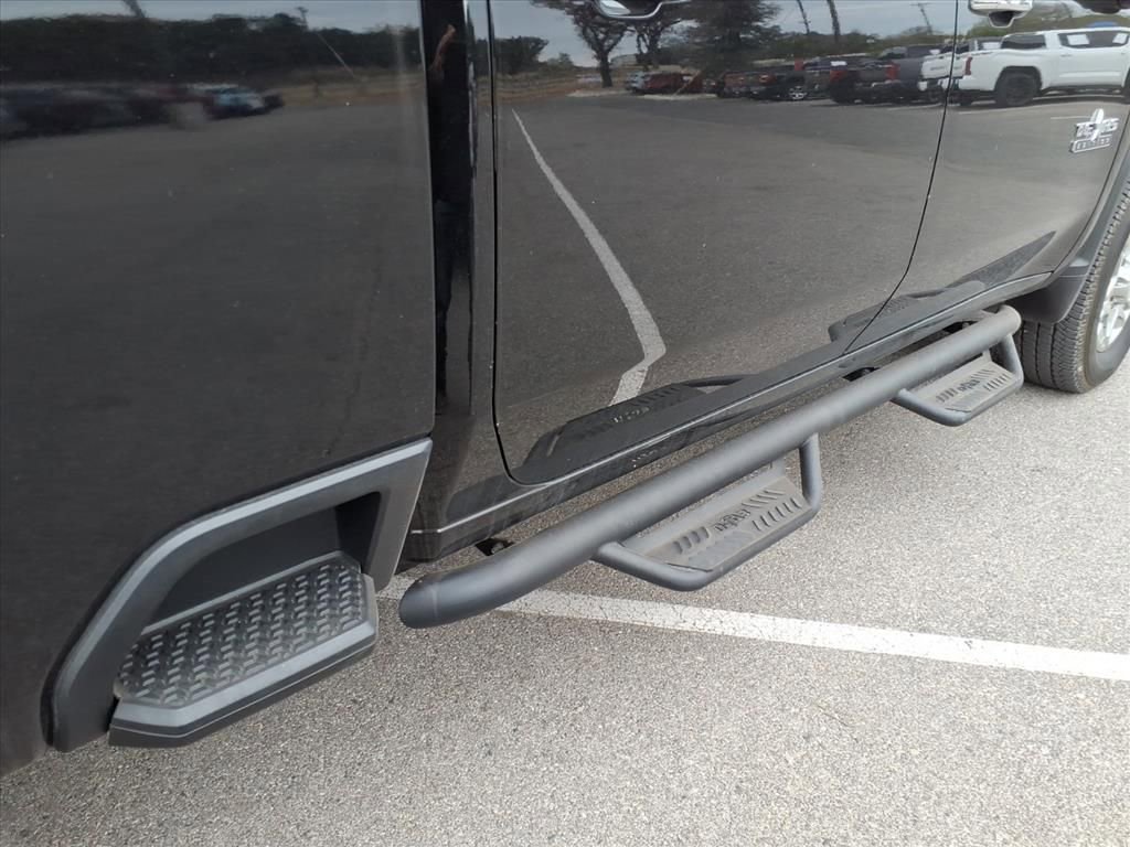 Used 2023 Chevrolet Silverado 2500 LTZ w/ LTZ Texas Edition image 11