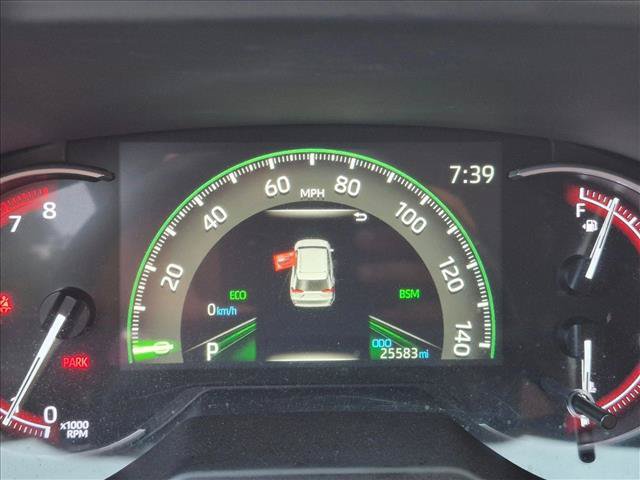 Used 2025 Toyota RAV4 XLE FWD image 10