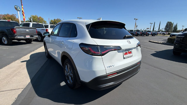 New 2026 Honda HR-V LX image 6