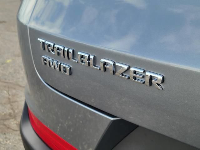 New 2026 Chevrolet TrailBlazer LT w/ LT Cold Weather Package AWD/4WD image 28