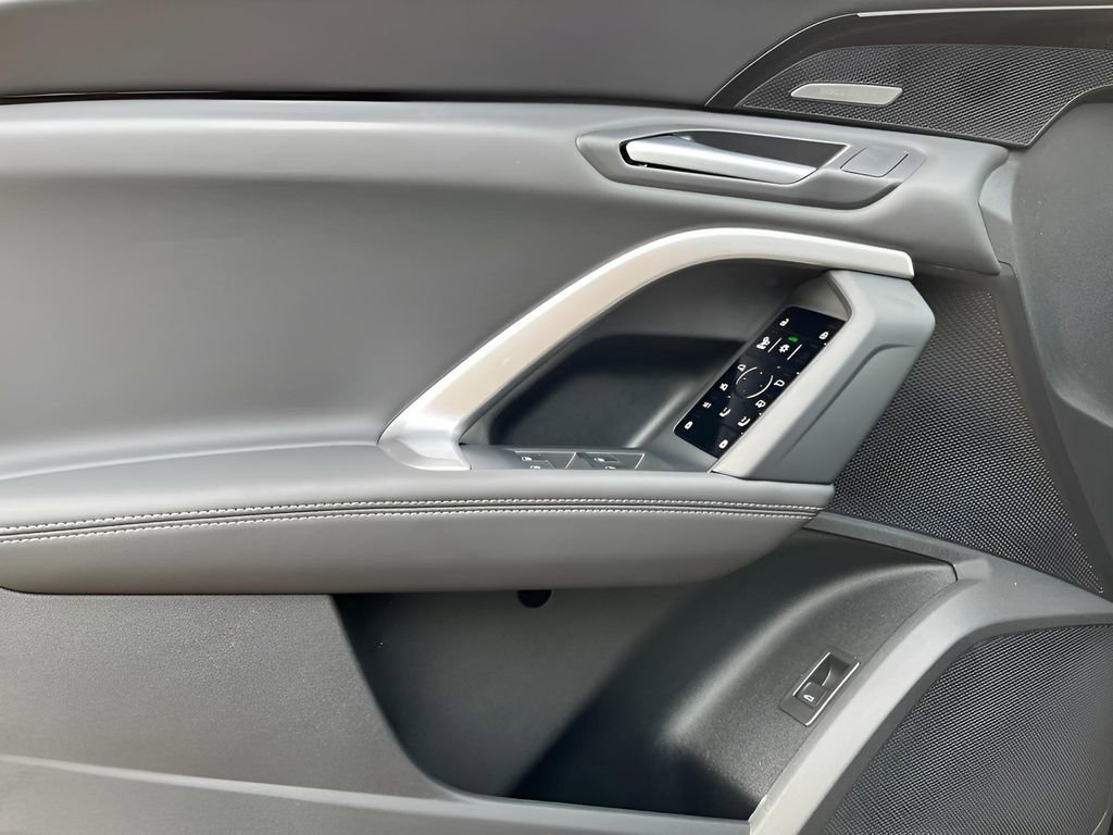 New 2025 Audi Q5 Premium Plus image 10