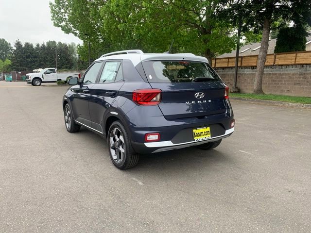 New 2026 Hyundai Venue SEL FWD image 3