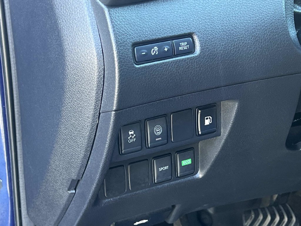 Used 2019 Nissan Rogue S FWD image 23
