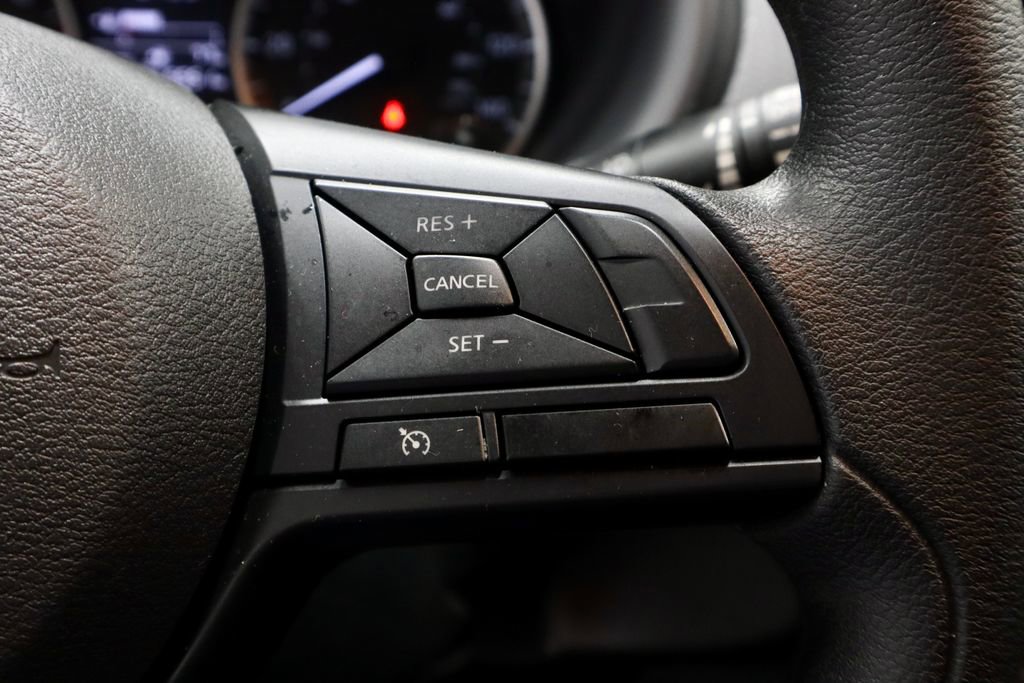 Certified 2025 Nissan Kicks Play S image 29