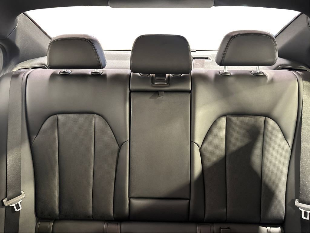 Used 2025 BMW 330i xDrive Sedan image 16