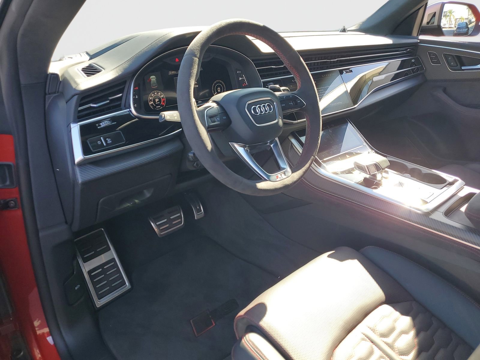 New 2025 Audi RS Q8 performance image 18