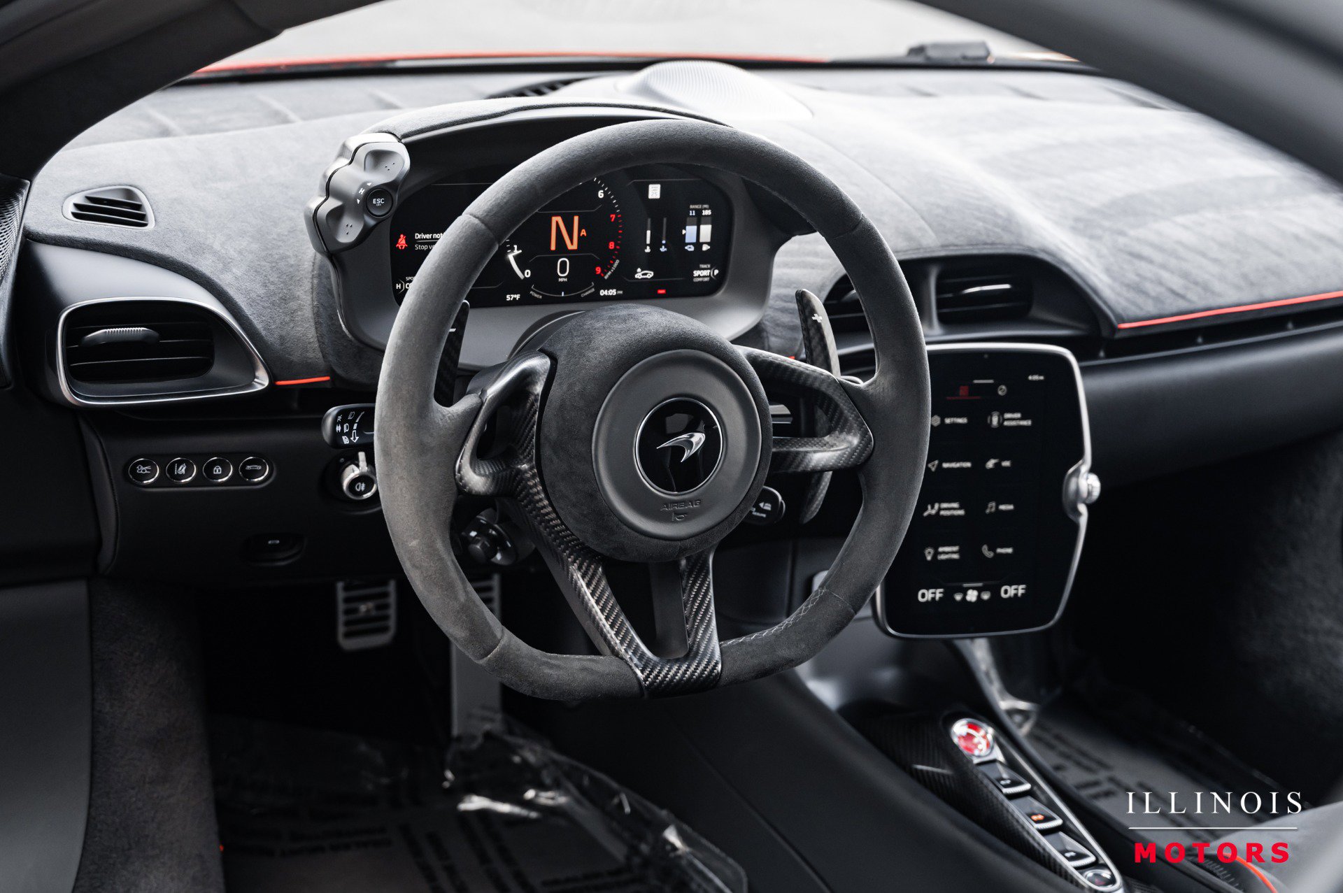 Used 2023 McLaren Artura image 22