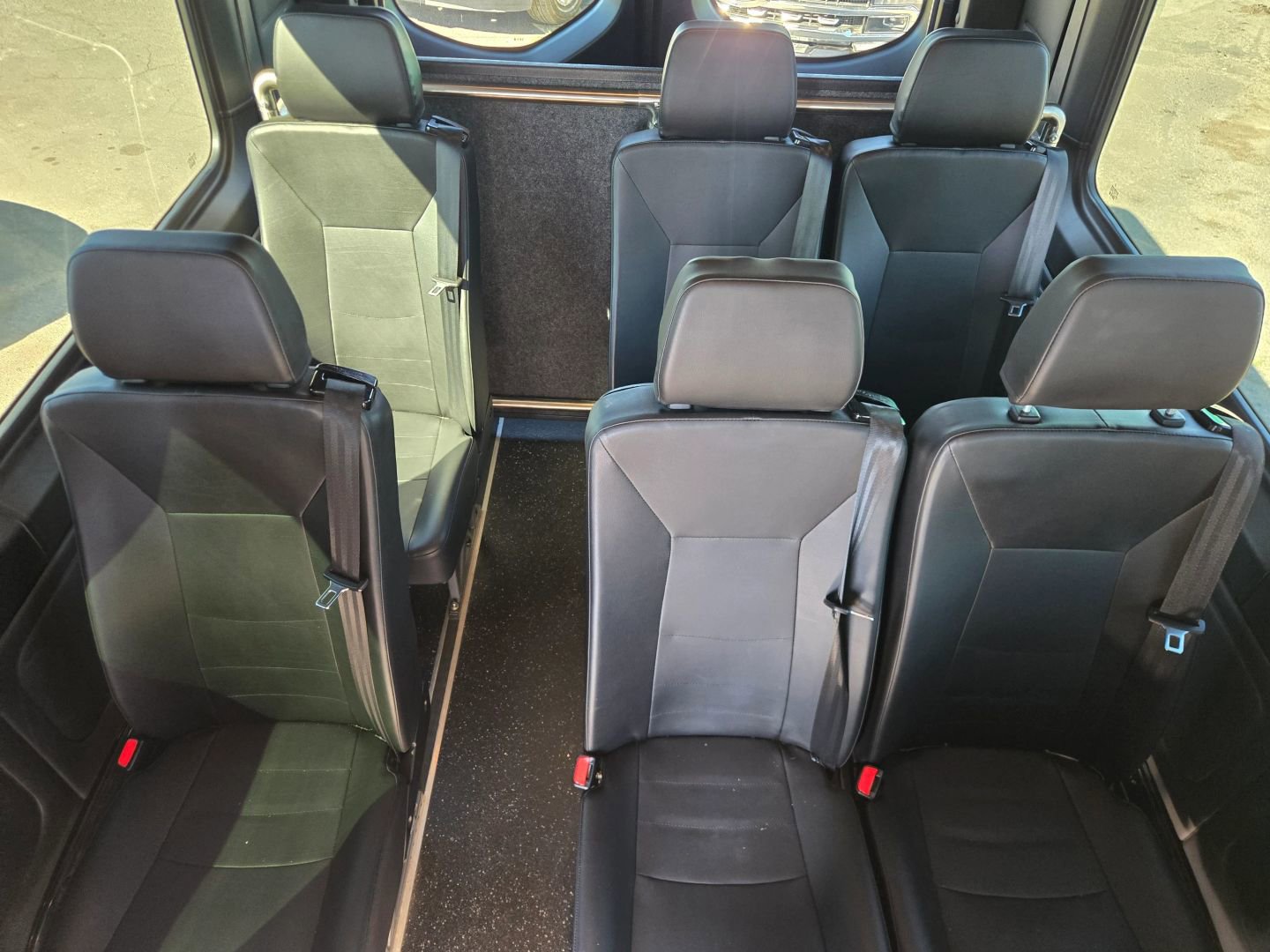 Used 2021 Mercedes-Benz Sprinter 3500 w/ Premium Package image 18