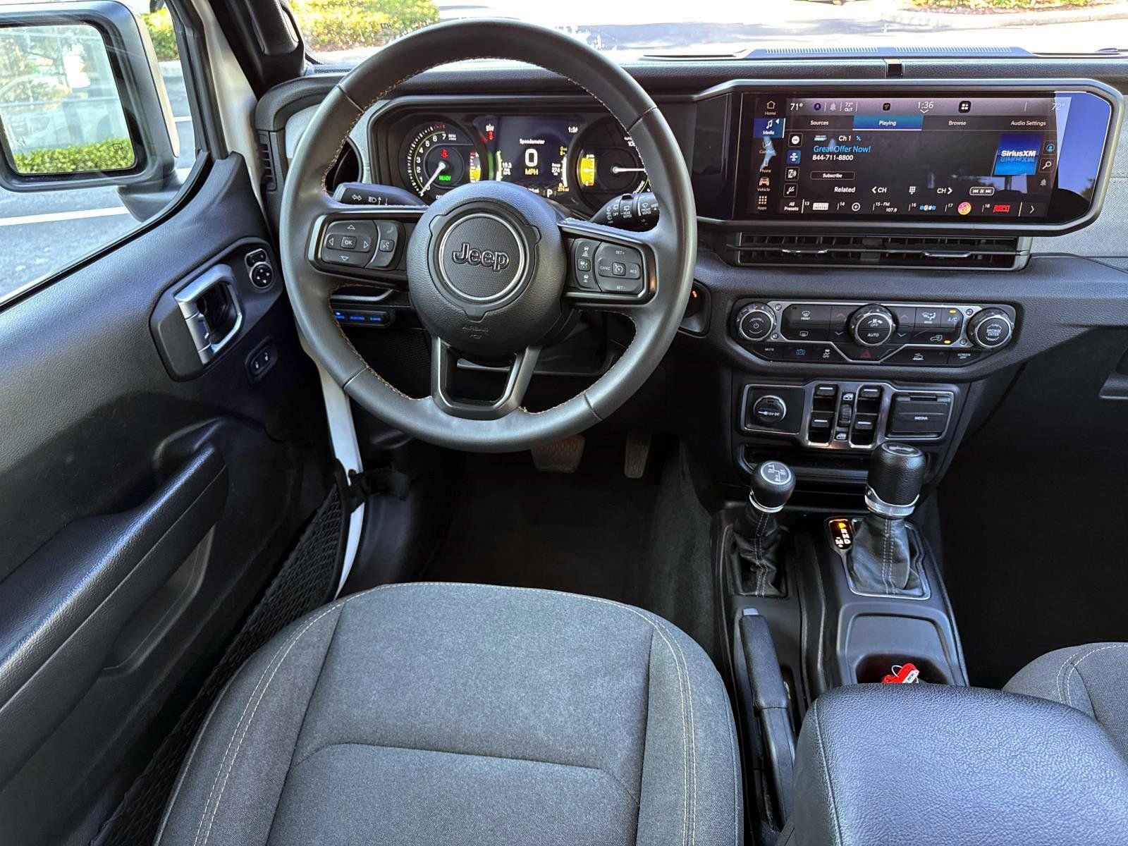 Used 2024 Jeep Wrangler Unlimited image 23