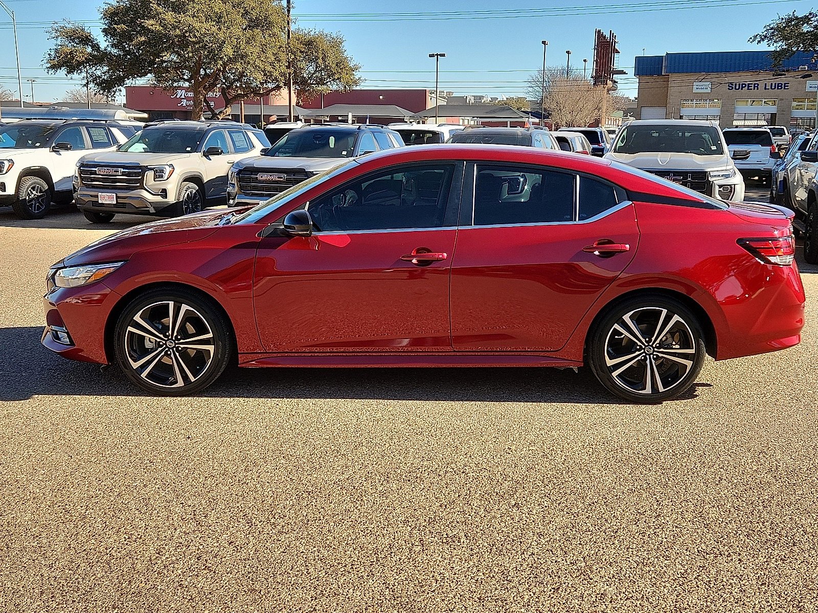 Used 2021 Nissan Sentra SR image 2