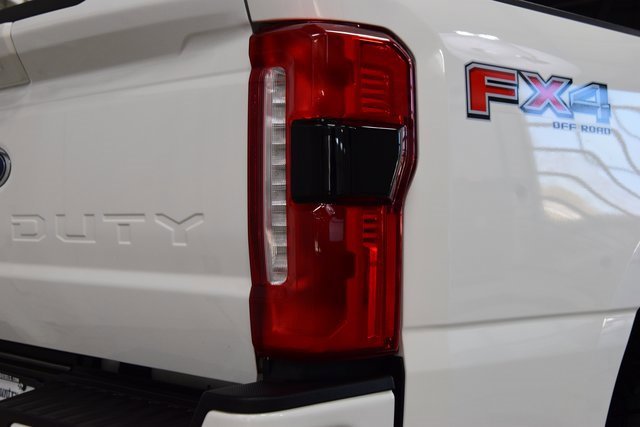 Used 2023 Ford F250 Lariat w/ Sport Appearance Package image 17