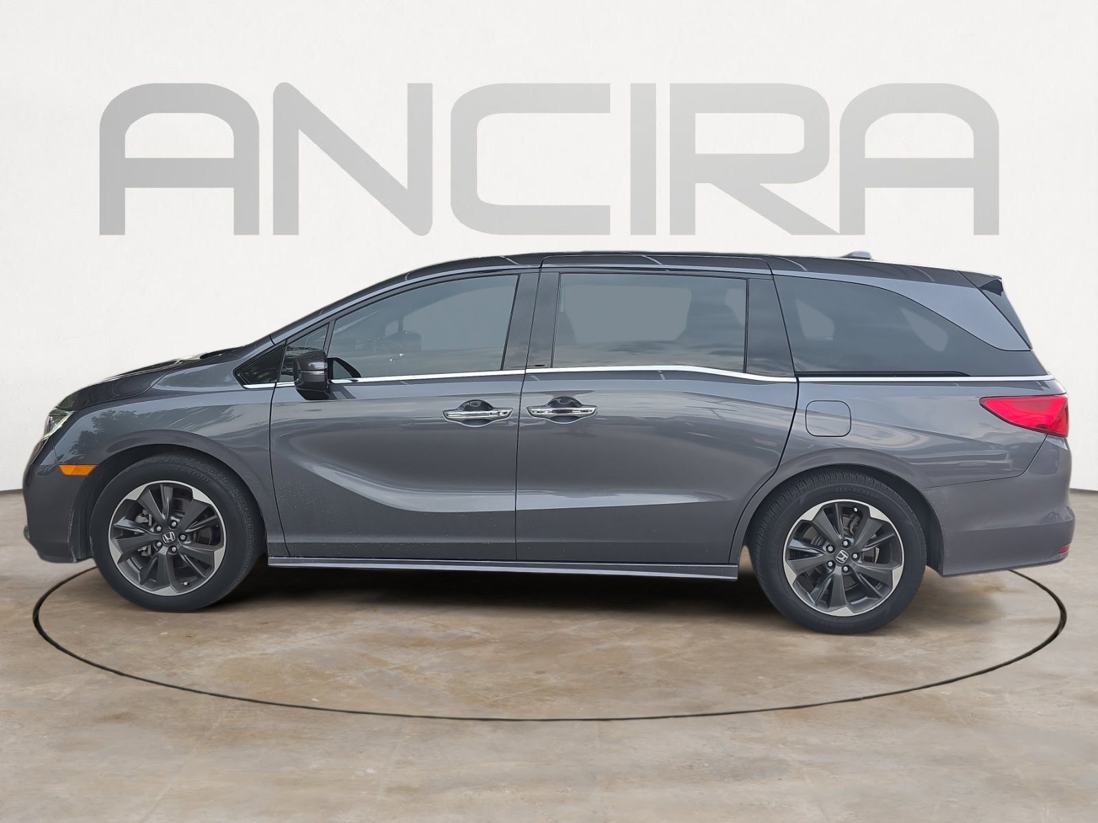 Used 2023 Honda Odyssey Elite image 4