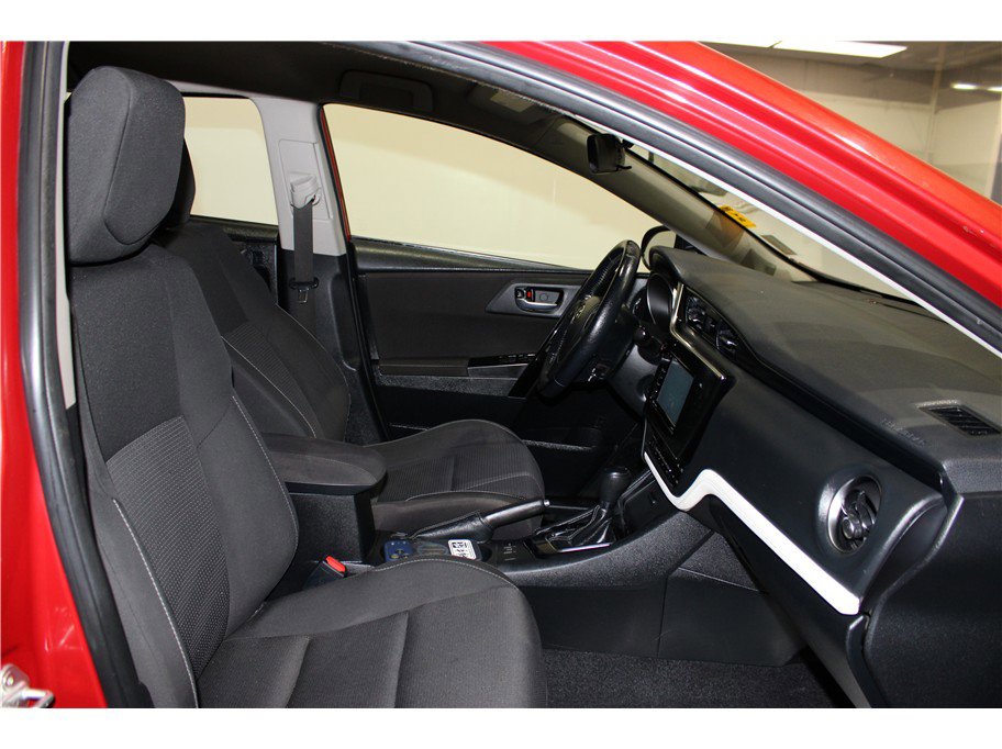 Used 2018 Toyota Corolla iM w/ All-Weather Mat Package image 23