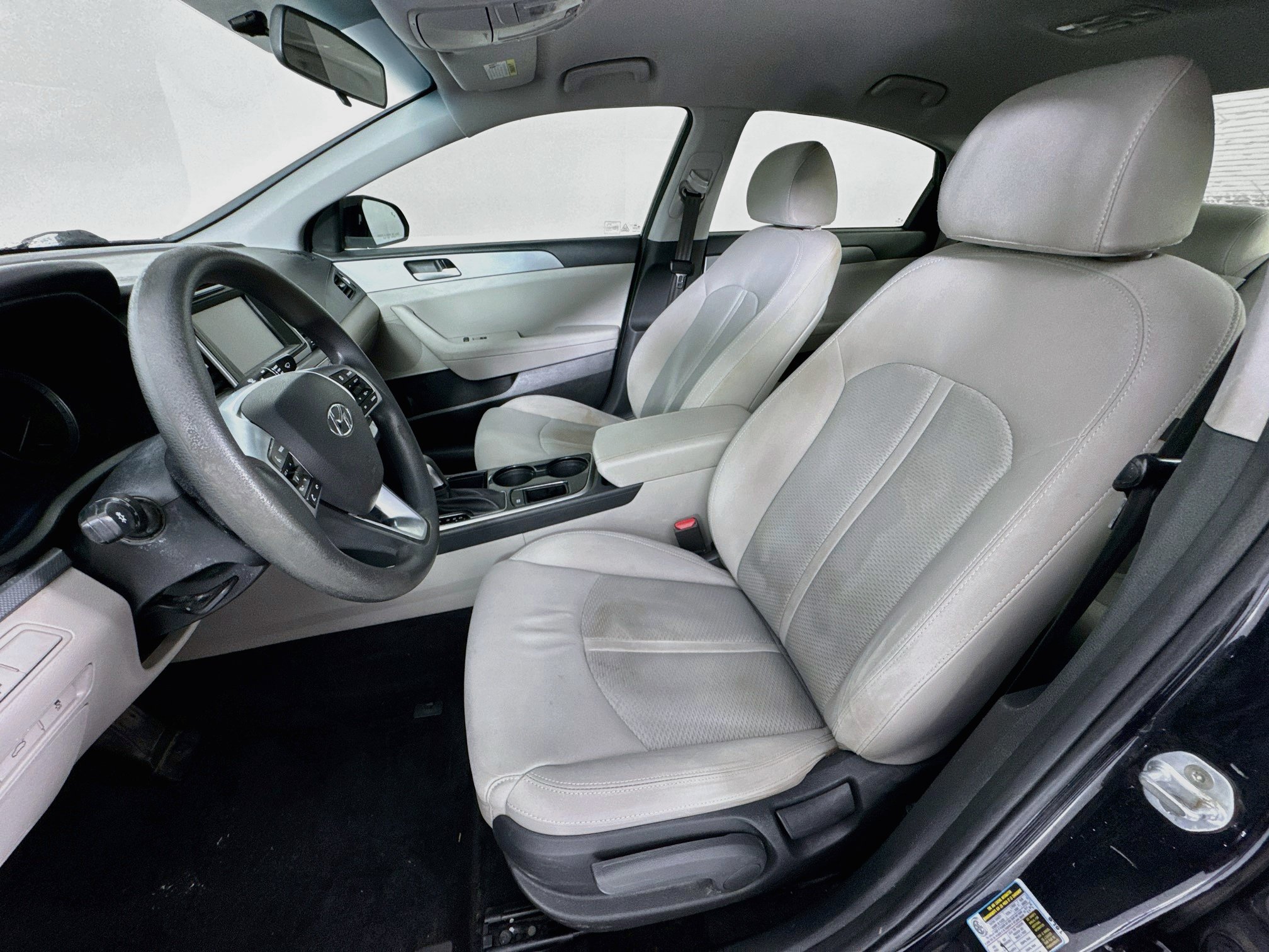 Used 2018 Hyundai Sonata SE FWD image 19