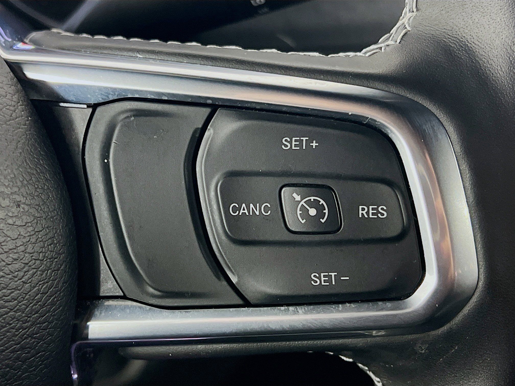 Used 2023 Jeep Wrangler Sahara w/ Cold Weather Group image 16