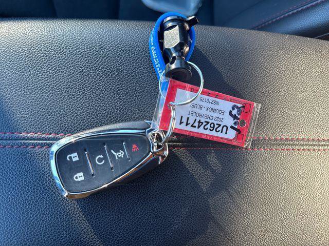 Used 2022 Chevrolet Equinox RS w/ LPO, Floor Liner Package image 12