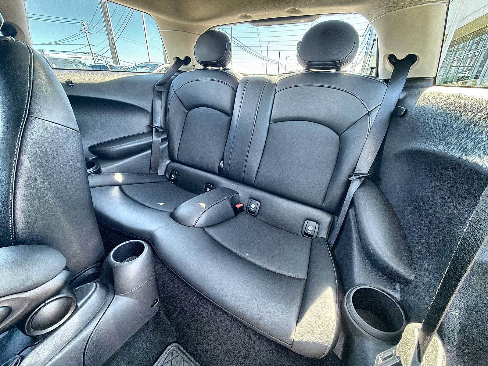 Used 2019 MINI Cooper 2-Door Hardtop FWD image 21