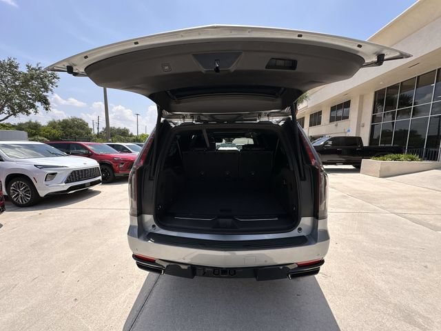 Certified 2024 Cadillac Escalade ESV Sport w/ LPO, ONYX Package RWD image 32