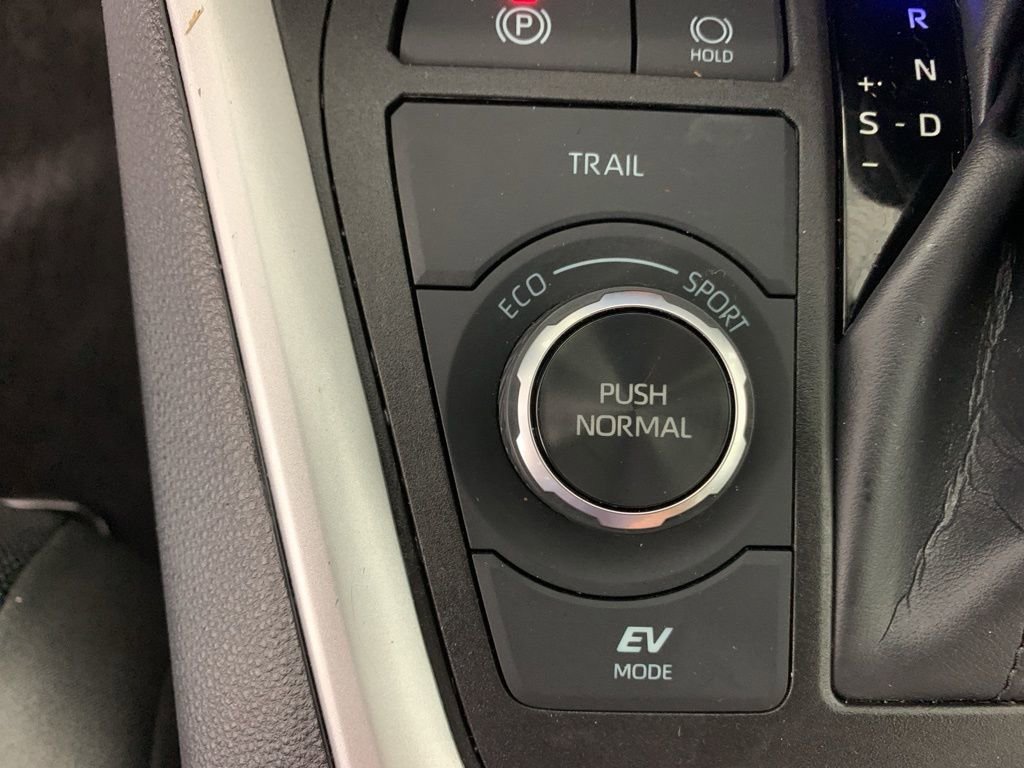 Used 2024 Toyota RAV4 LE image 26