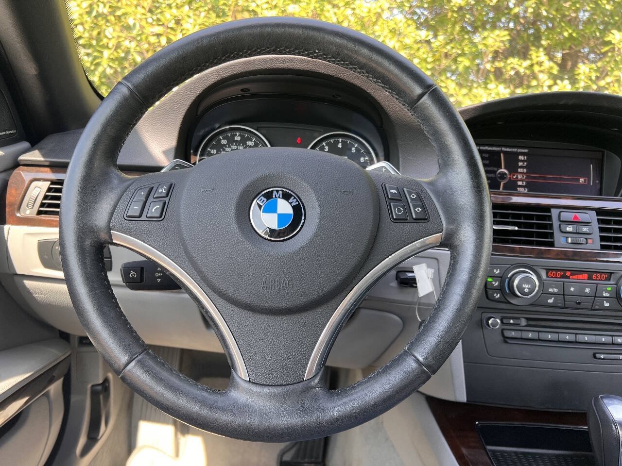 Used 2011 BMW 335i Convertible RWD image 22
