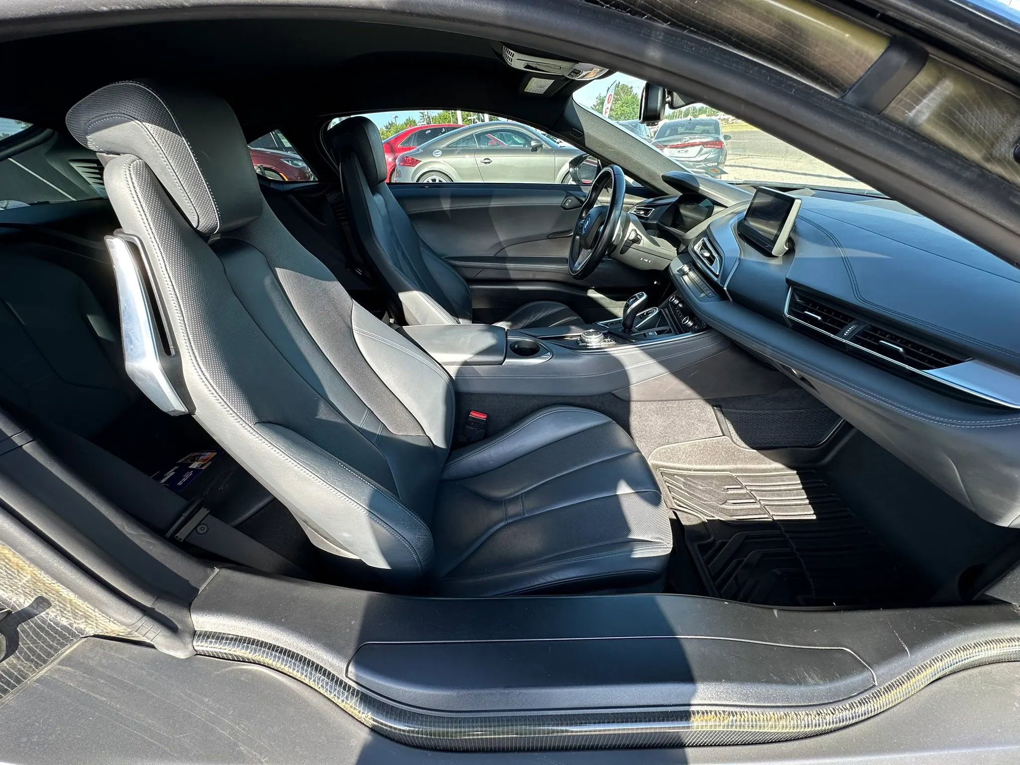 Used 2016 BMW i8 AWD/4WD image 28