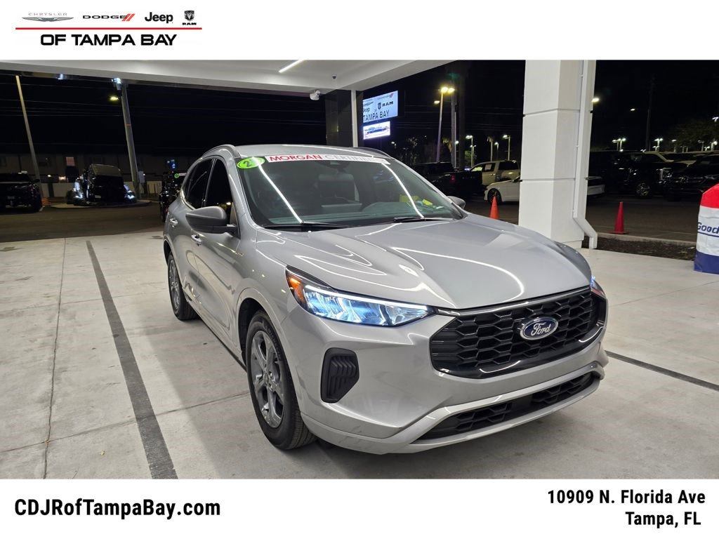 Used 2023 Ford Escape ST-Line w/ Tech Pack #1 image 1
