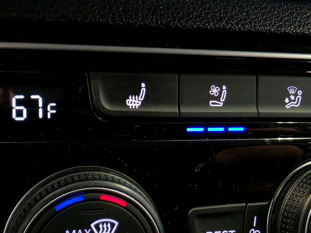 Used 2021 Volkswagen Atlas SEL Premium AWD/4WD image 48