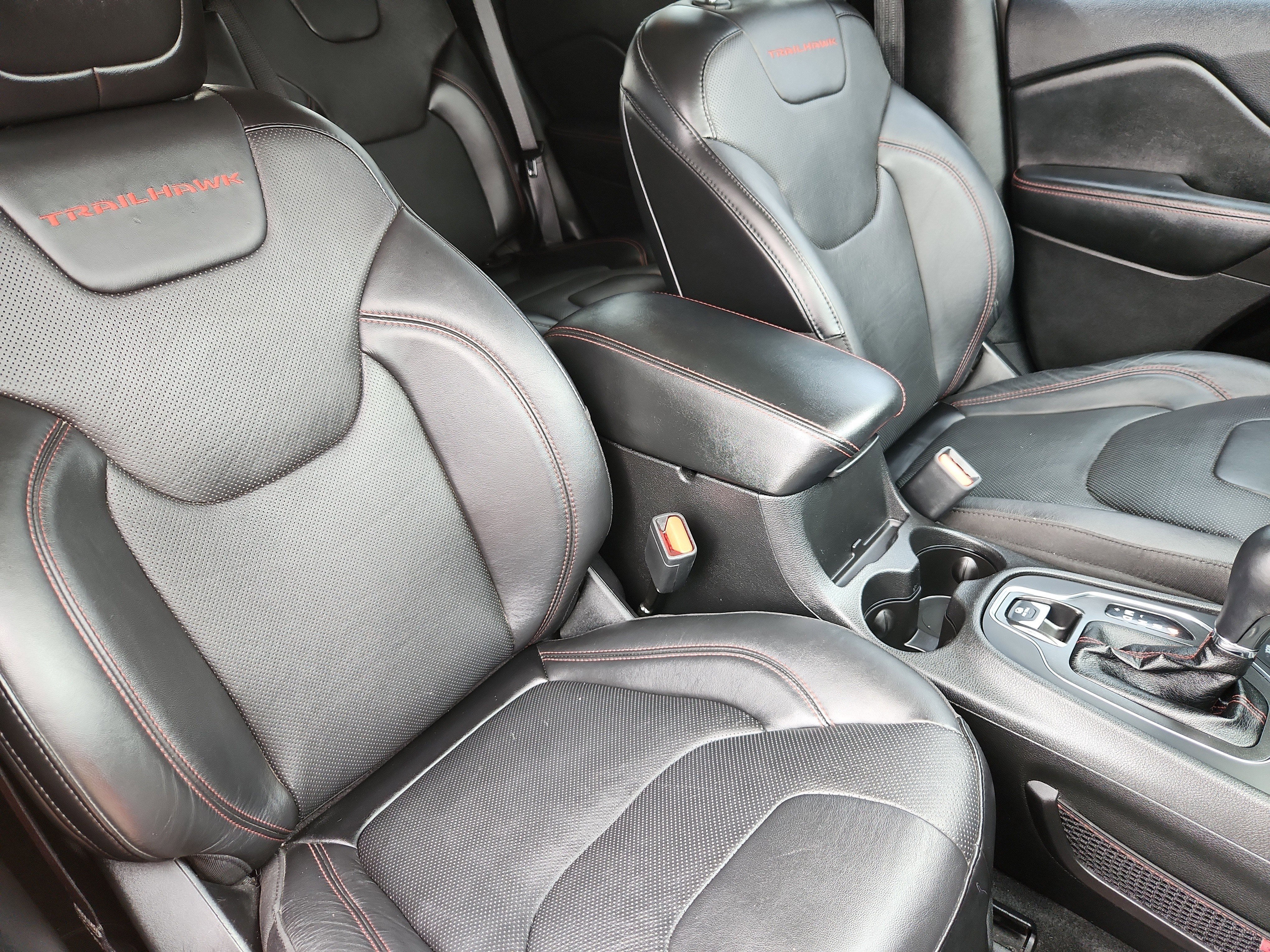 Used 2021 Jeep Cherokee Trailhawk w/ Sun, Sound & Nav Group image 14