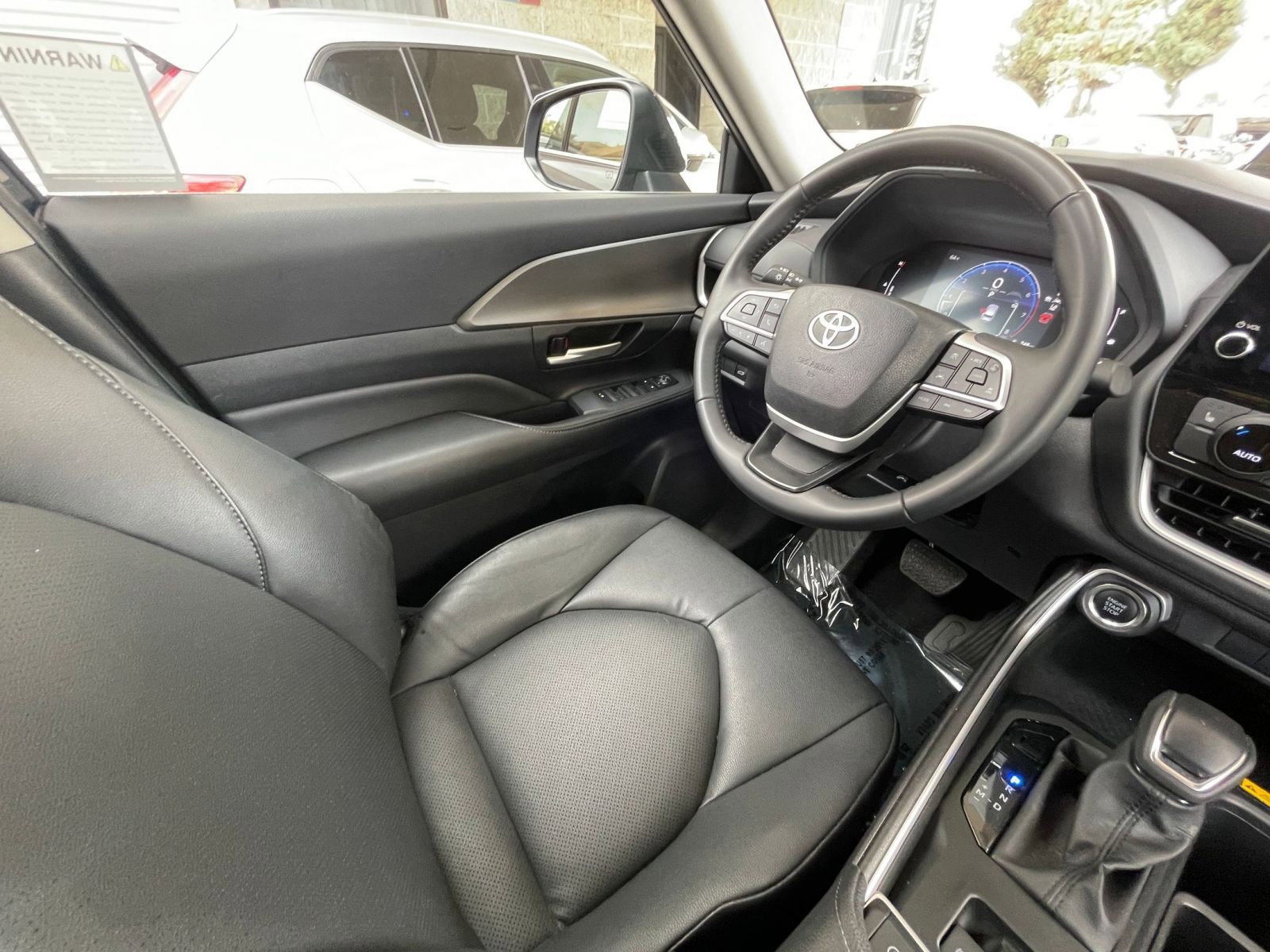 Used 2025 Toyota Grand Highlander FWD image 35