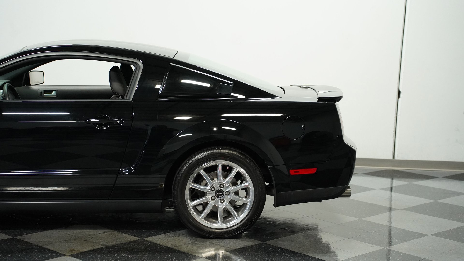 Used 2008 Ford Mustang Shelby GT500 image 22