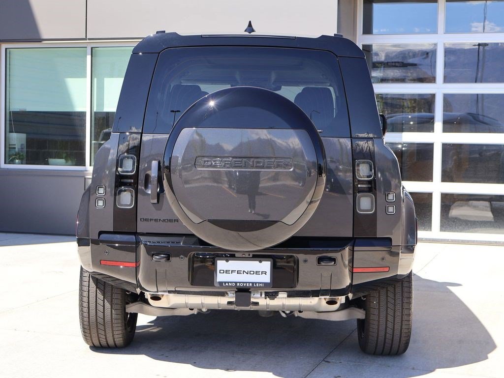 New 2026 Land Rover Defender 110 X-Dynamic SE AWD/4WD image 6