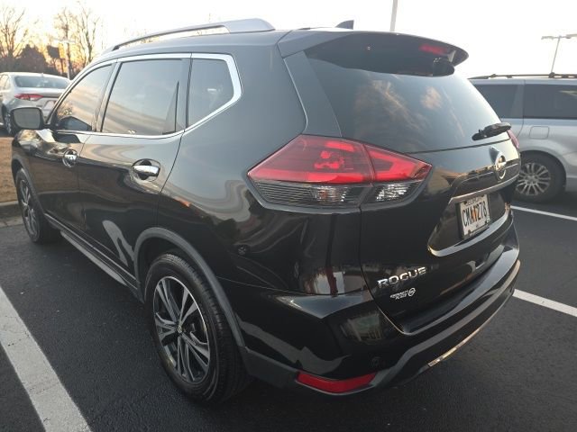 Used 2020 Nissan Rogue SV w/ Sun & Sound Touring Package image 10