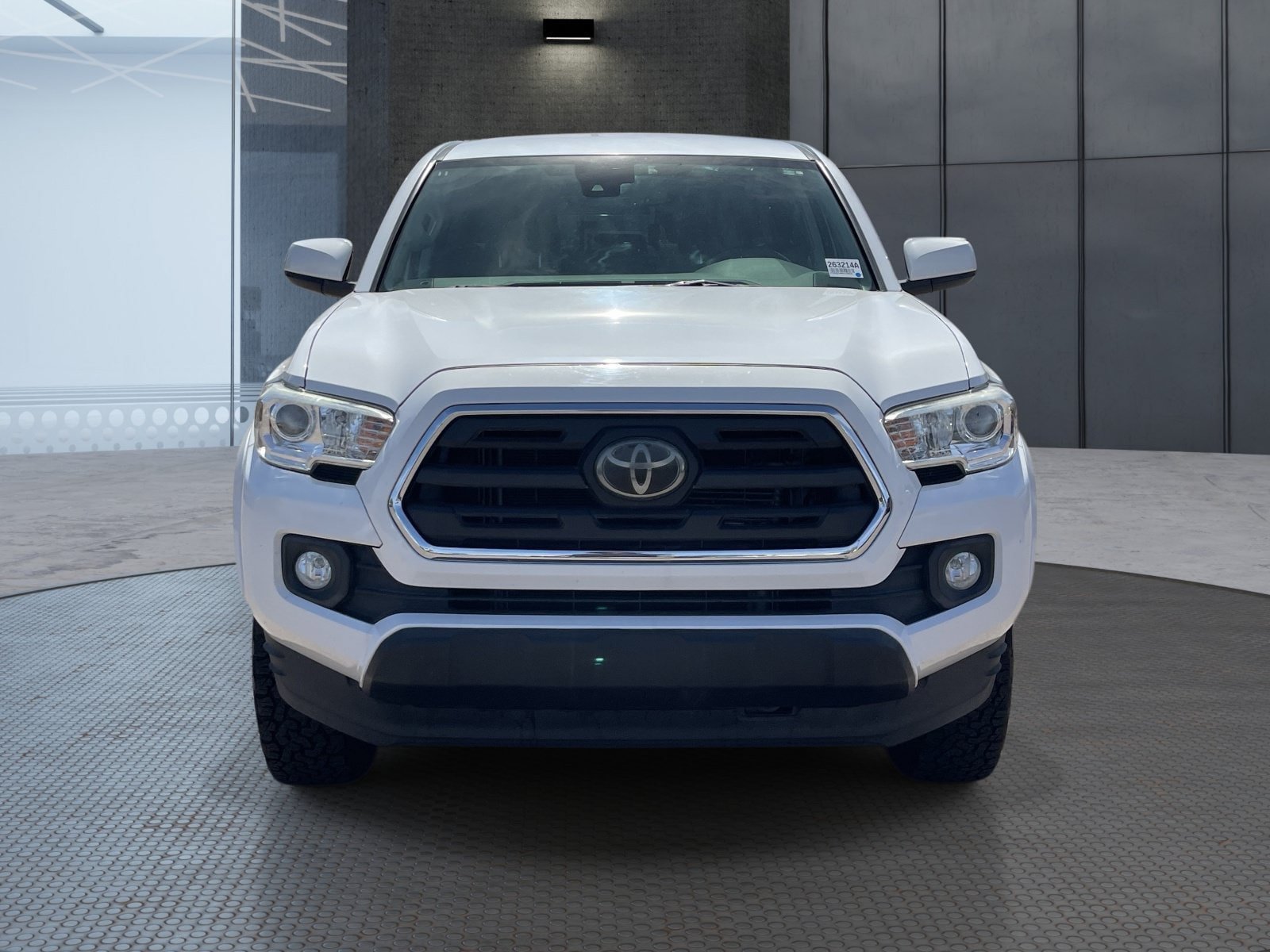 Used 2019 Toyota Tacoma SR5 RWD image 9