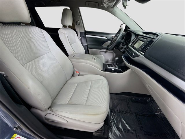 Certified 2019 Toyota Highlander LE image 27