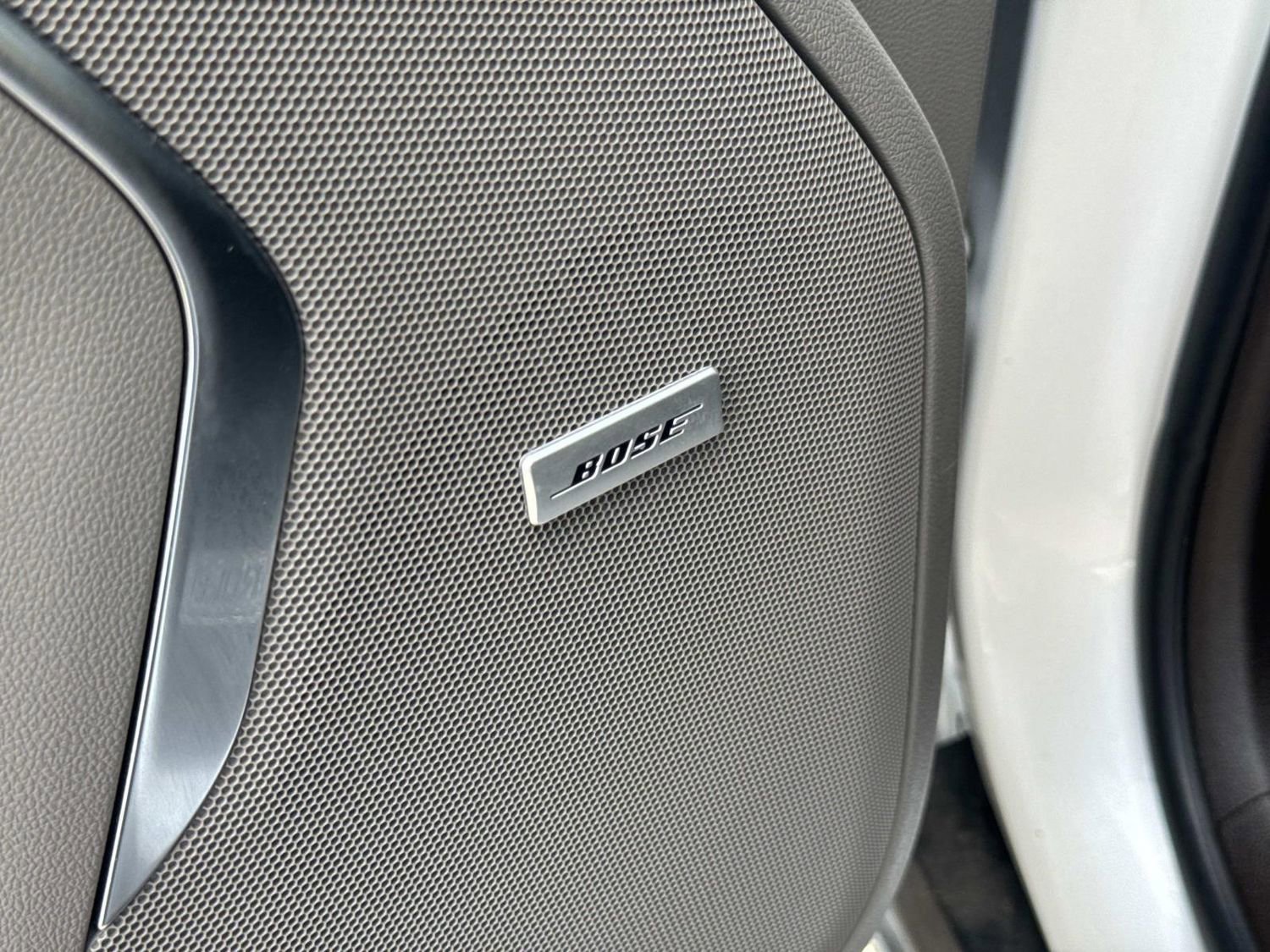 Used 2022 Chevrolet Tahoe LT w/ LT Signature Package image 30