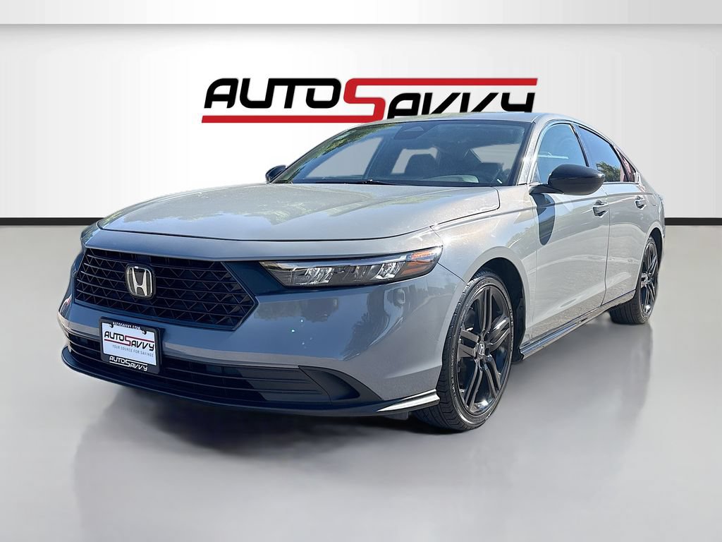 Used 2024 Honda Accord Sport image 3