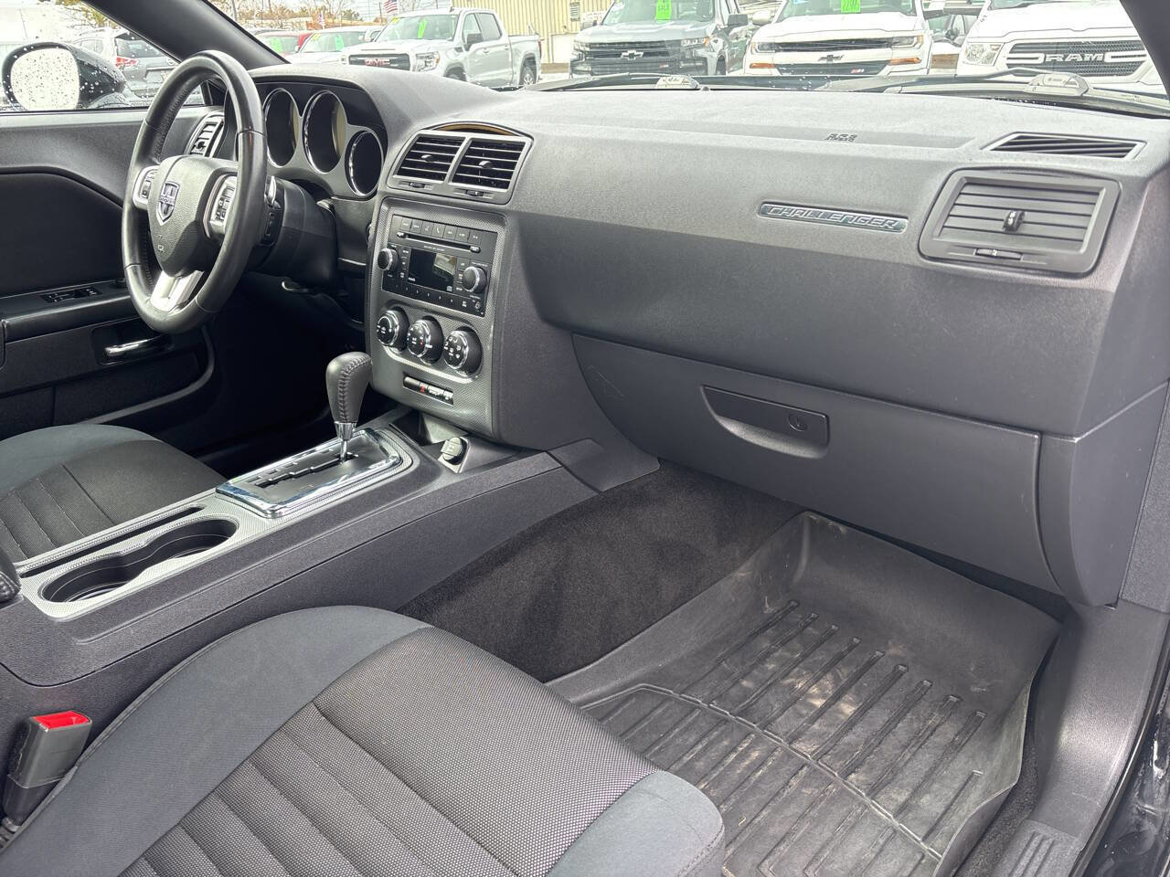 Used 2014 Dodge Challenger R/T RWD image 26
