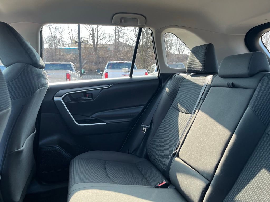 Used 2024 Toyota RAV4 LE image 22