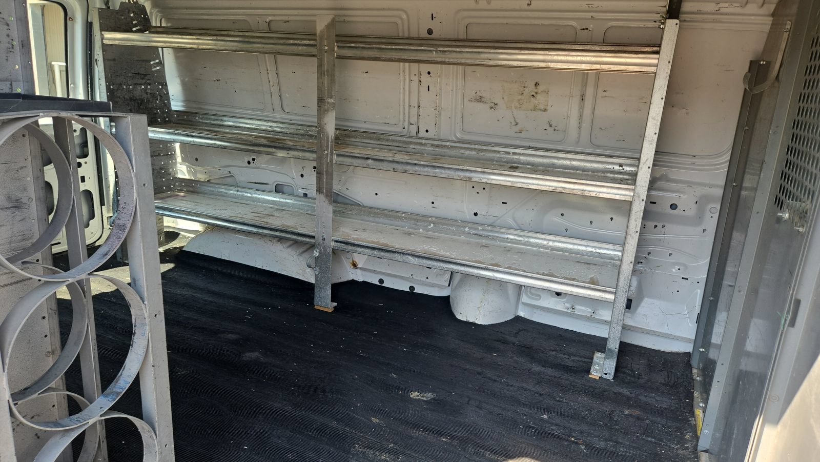Used 2009 Ford E-250 and Econoline 250 RWD image 13