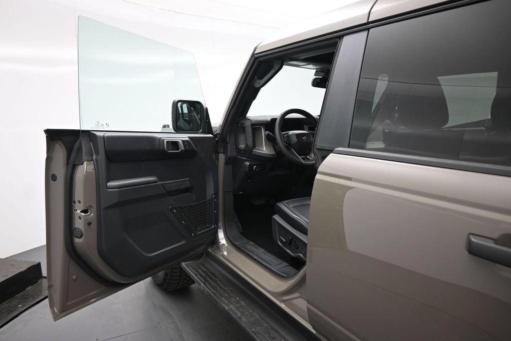 New 2026 Ford Bronco Outer Banks w/ Sasquatch Package AWD/4WD image 8