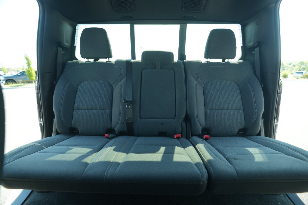 Used 2023 RAM 1500 Big Horn AWD/4WD image 36