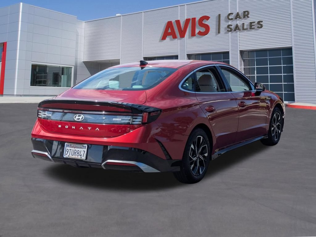 Used 2025 Hyundai Sonata SEL FWD image 6