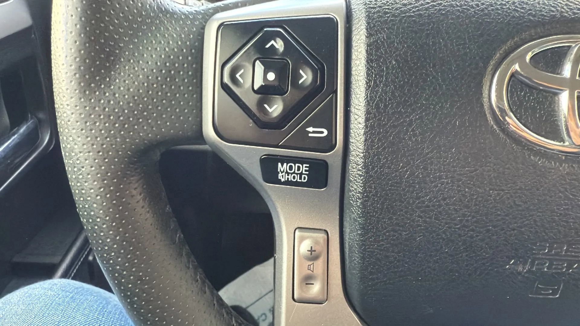 Used 2017 Toyota 4Runner Limited image 12