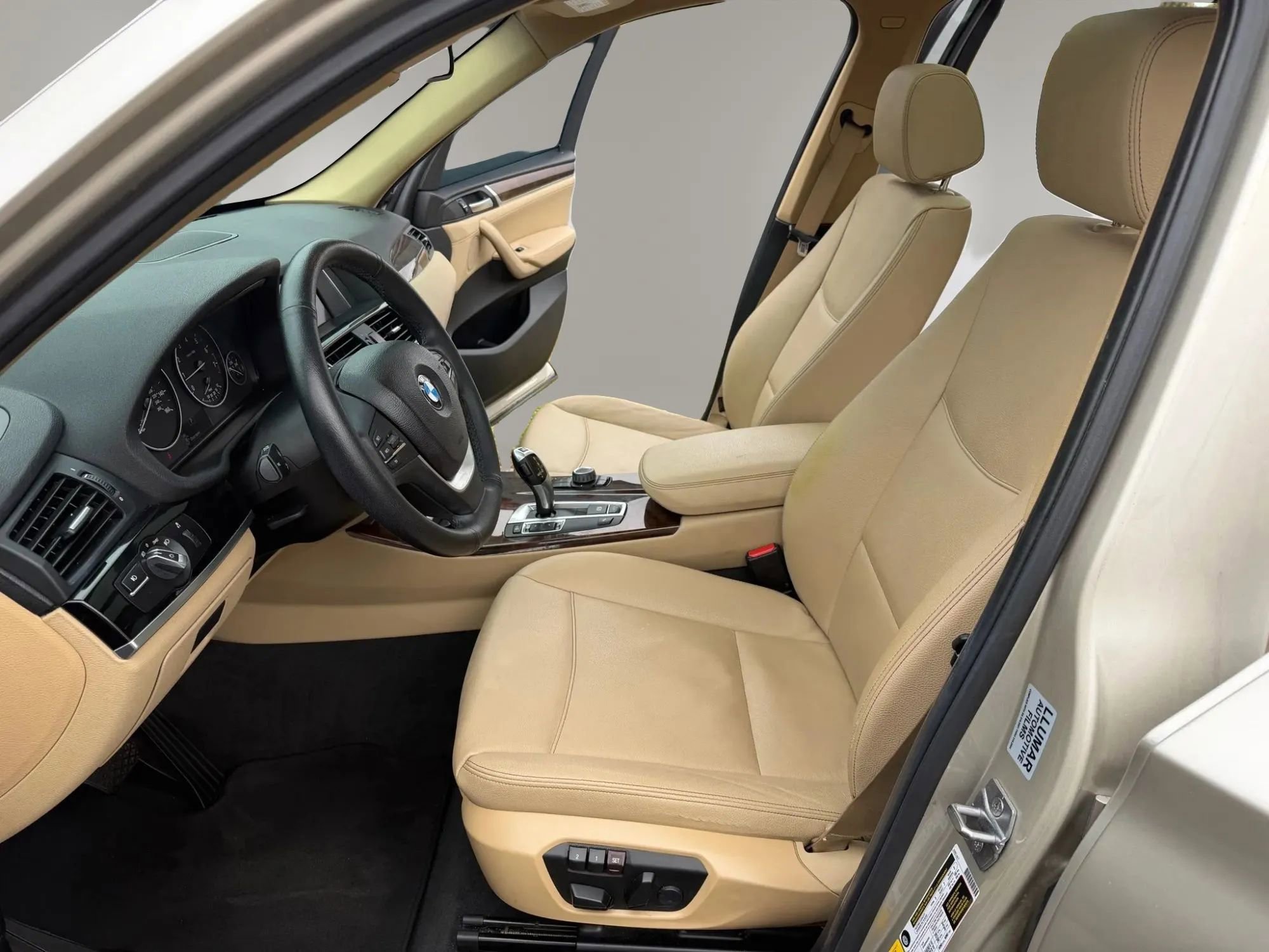 Used 2017 BMW X3 sDrive28i image 13