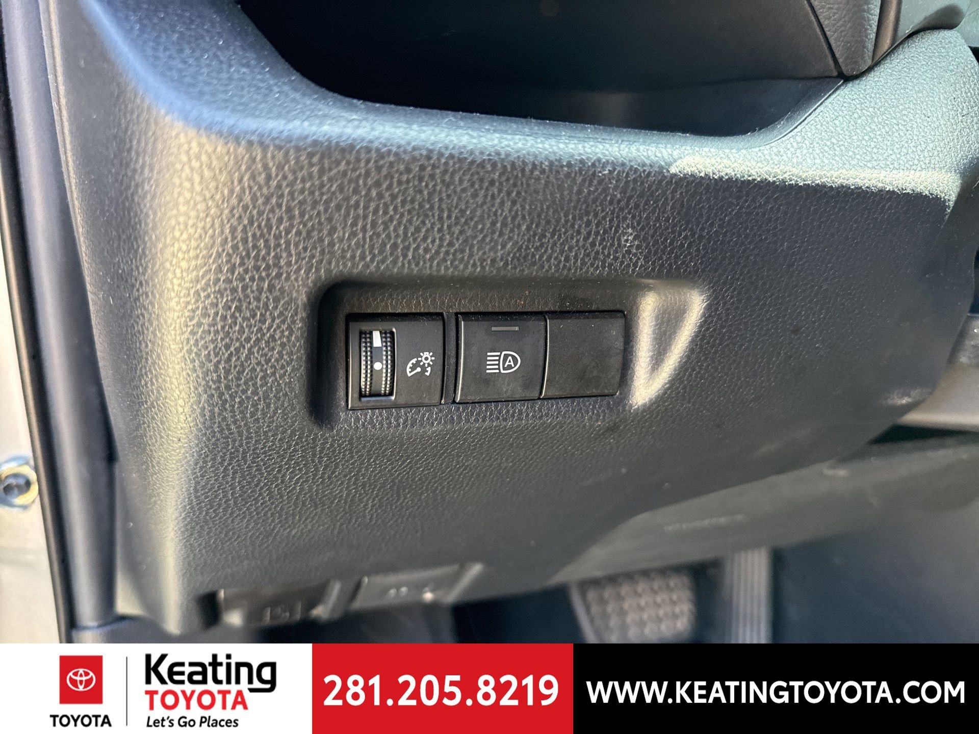 Certified 2019 Toyota RAV4 LE image 15