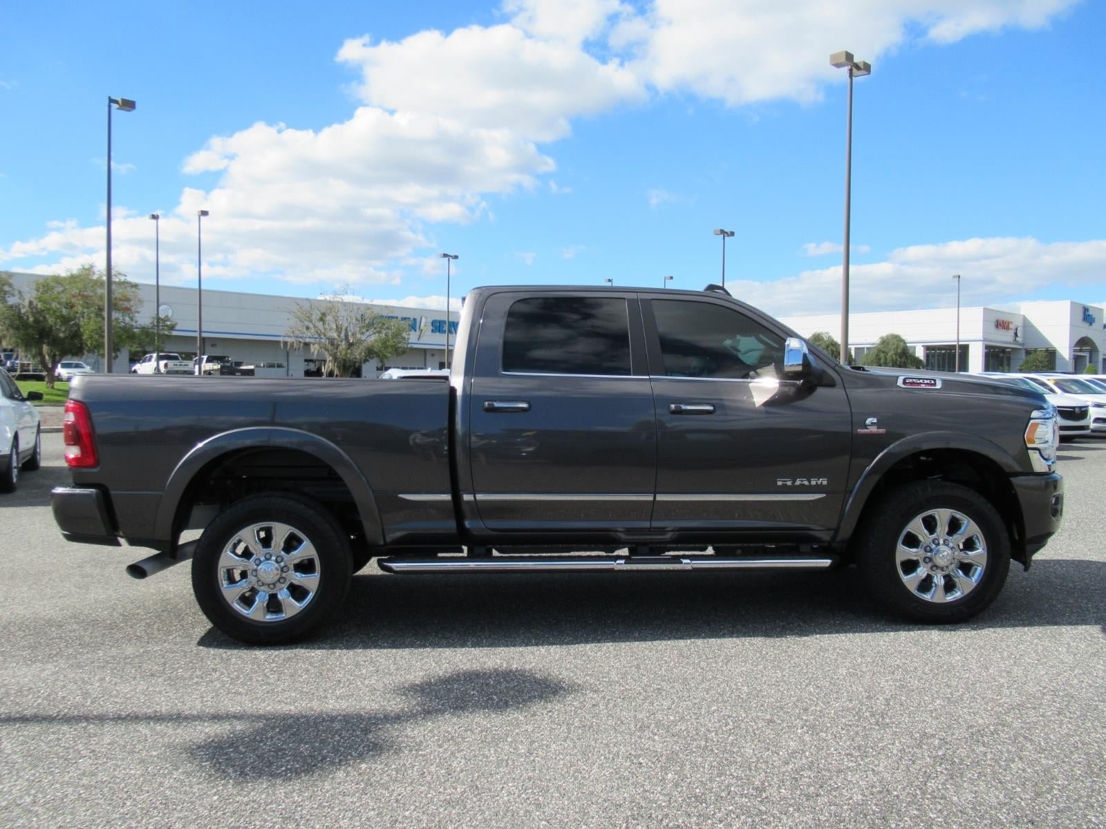 Used 2022 RAM 2500 Limited AWD/4WD image 2