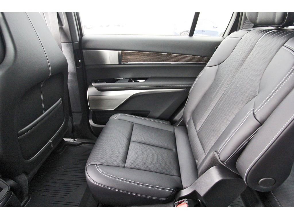 New 2026 Cadillac Vistiq Premium Luxury AWD/4WD image 12